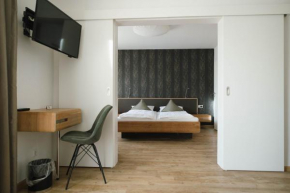 Feelfalt Café & Hotel